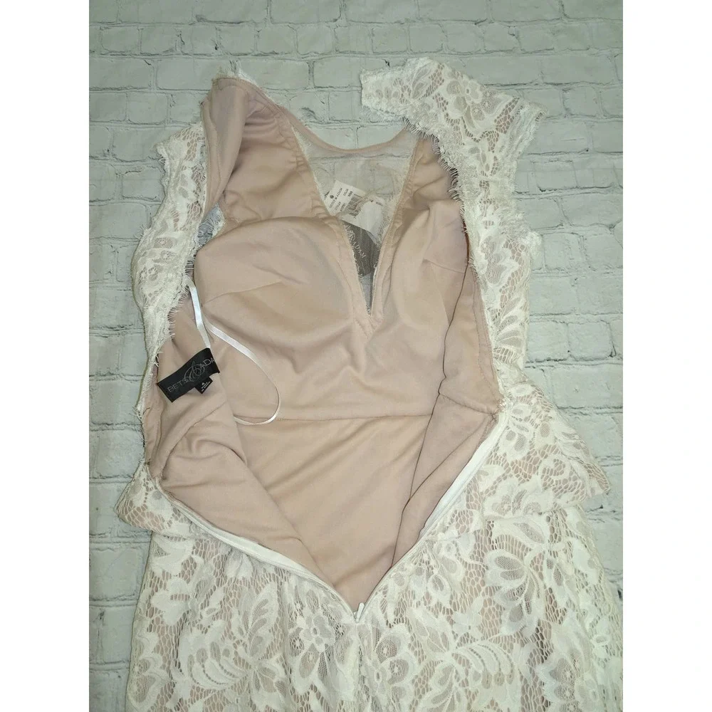 Betsy & Adam Peplum All Over Lace w/ Open Back Dress, Cream, 4 NWT - Picture 10 of 11